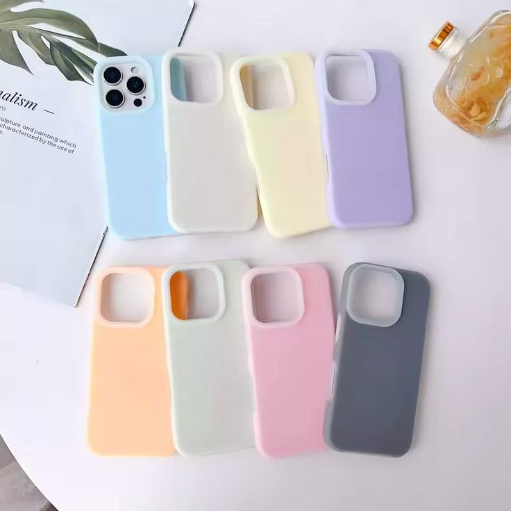 COQUES EN SILICONE POUR IPHONES